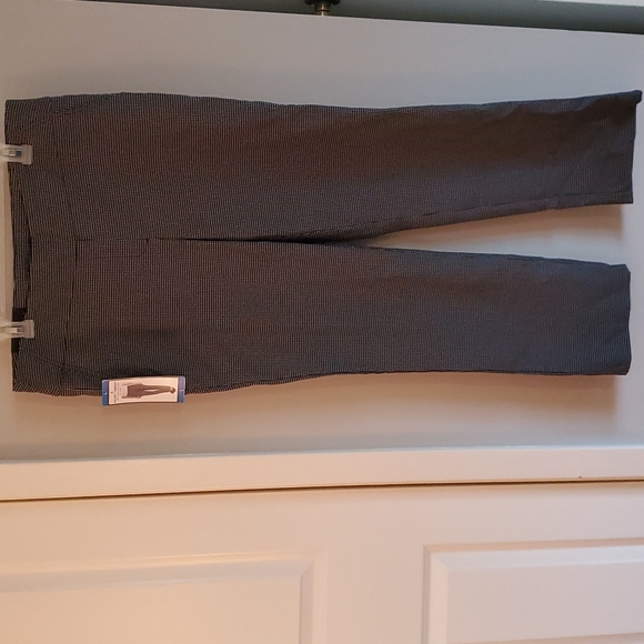 Hilary Radley Pants - NWT Hilary Radley Slim High Rise Pull-On Check Print Pant size L